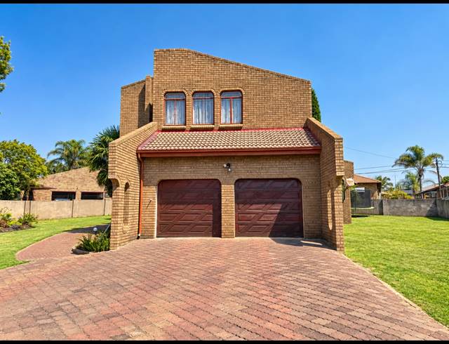 4 BEDROOM HOUSE FOR SALE IN REYNO RIDGE